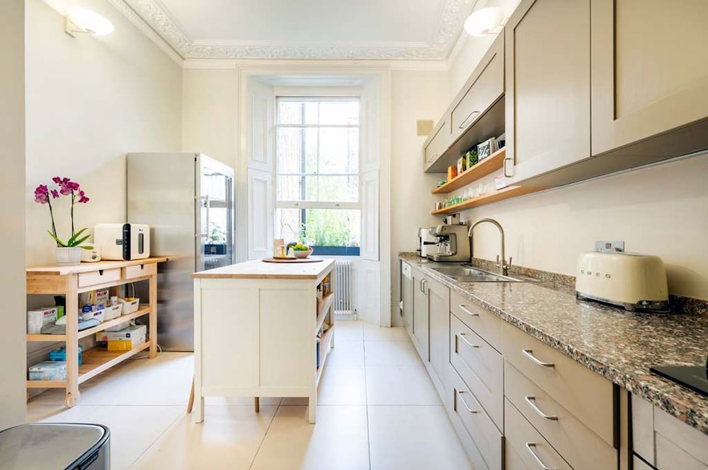 Kensington High Life- by Out of Office Lifestyle