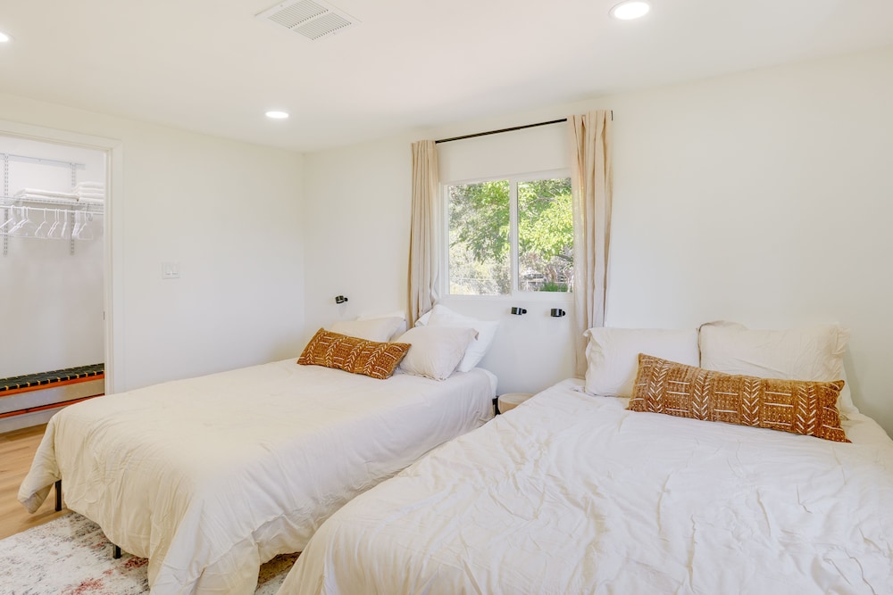 Mtn Views: Bright & Airy Sedona Home!