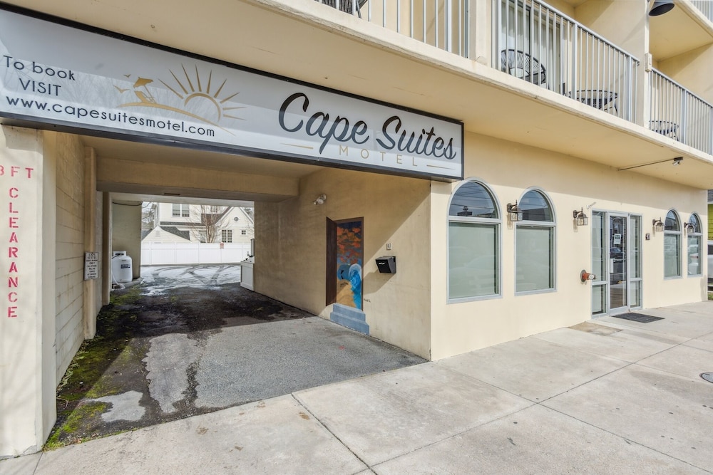 Rehoboth Beach Vacations - Cape Suites Room 3 - Free Parking! 2 Bedroom Hotel Room by RedAwning - Property Image 3