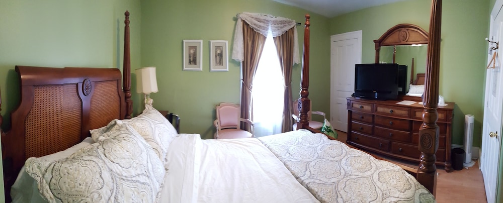 Li-Li Bed & Breakfast