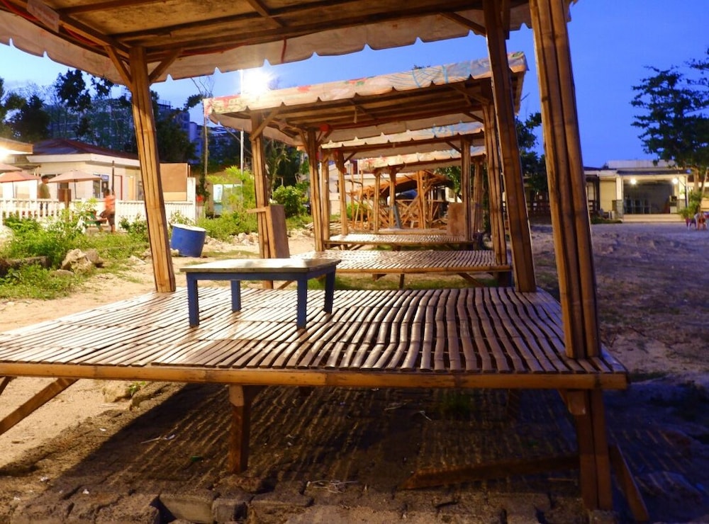 The Beach Park hadsan by Hiverooms view 5