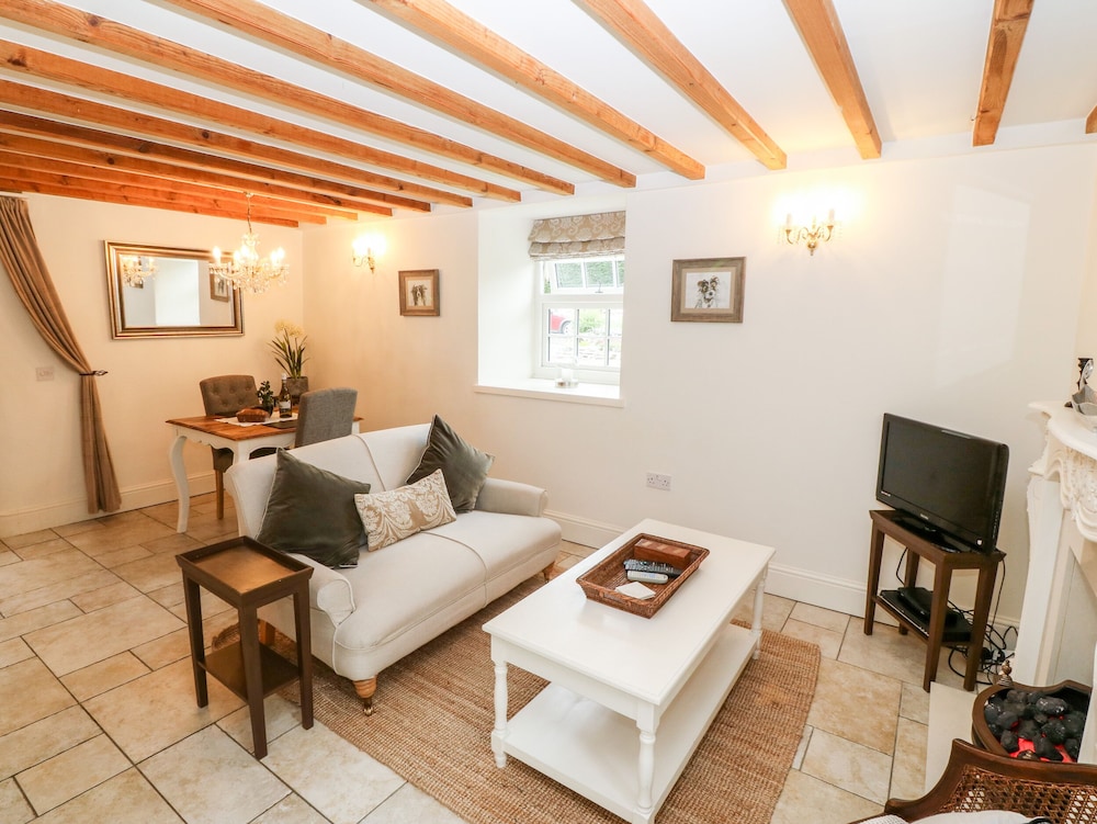 The Little Coach House view 5