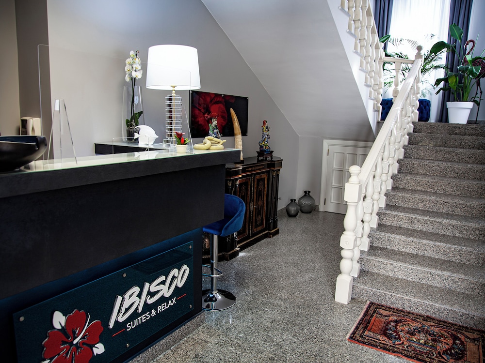 HOTEL IBISCO SUITES & RELAX