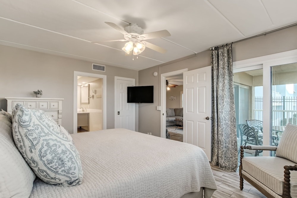 Amelia By The Sea 112 2 Bedroom Condo