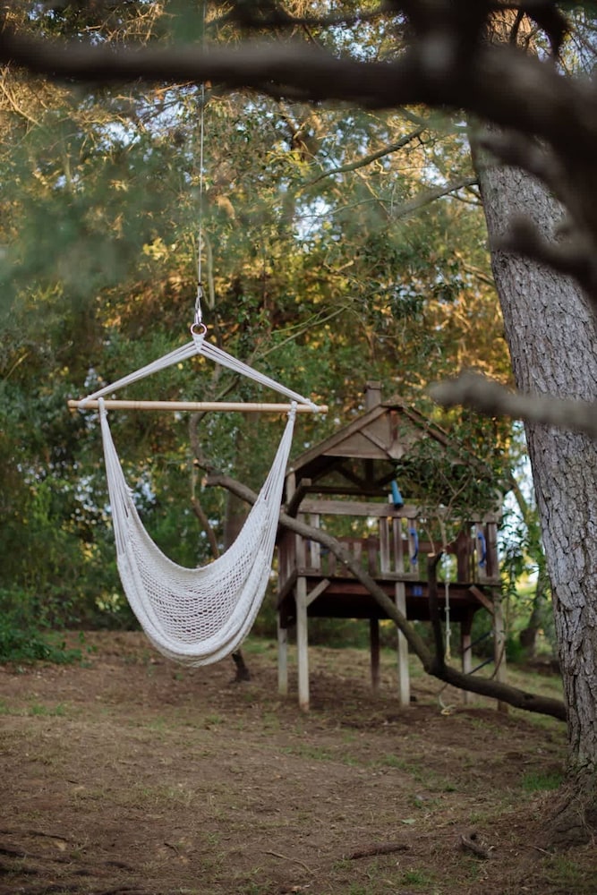 Zen Mountain Getaway w a Pool Hot Tub 5 Beds