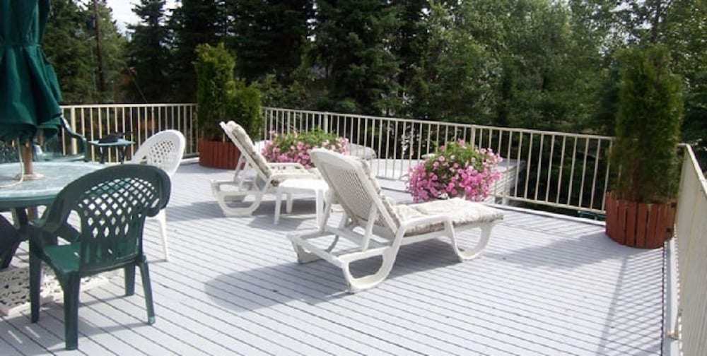 Deal's Bed & Breakfast Inn