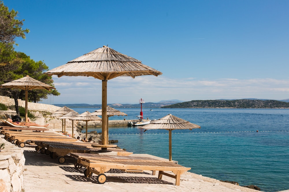 Obonjan Island Resort (film set of Virgin Island show)