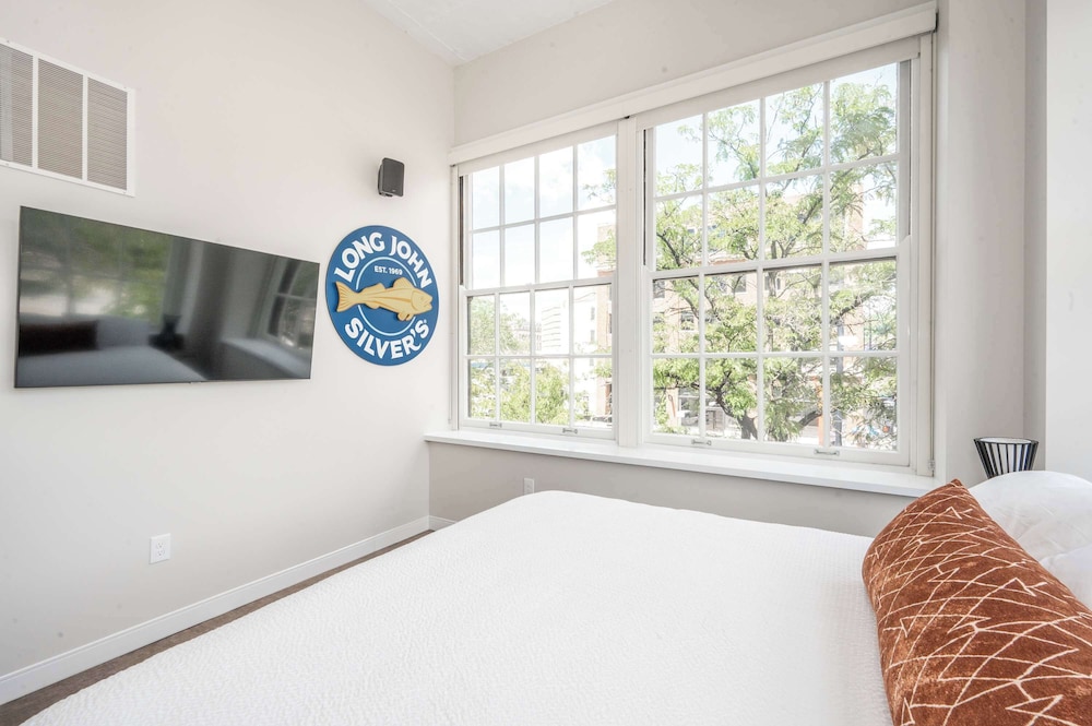 The 333 Suites 203 Stay for 4