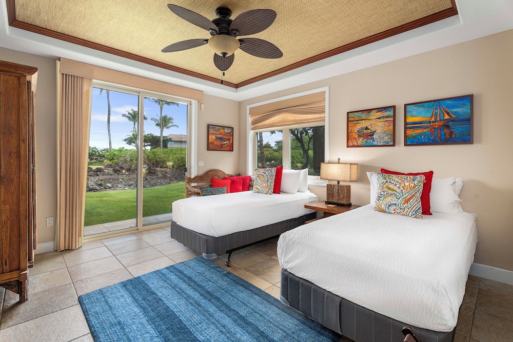 Private Beach Access Includes Concierge Outdoor Spacious Lanai!