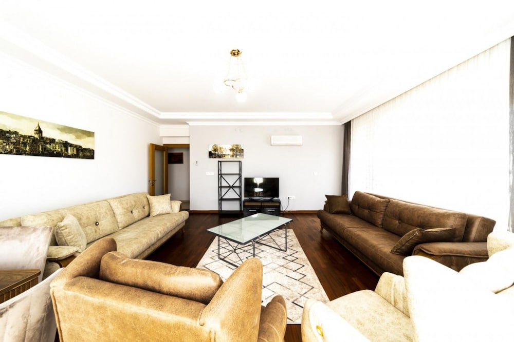 Flat With Sea View 5 Min to Beach in Antalya