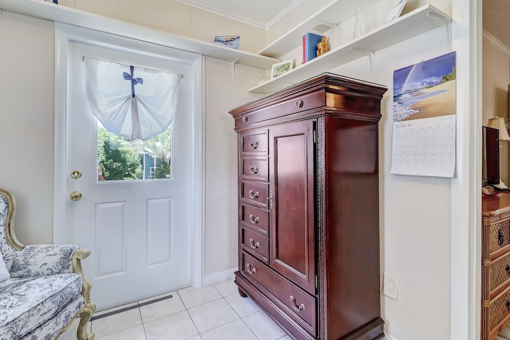 Dog Friendly Old Fernandina Style Home with Extra Studio Room by RedAwning view 4
