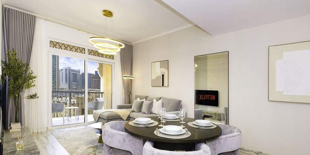 LUX  Modern Residence across Dubai Mall