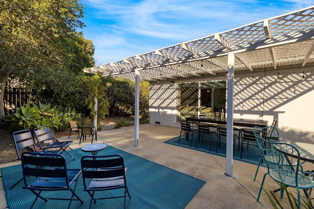 Goleta Getaway by Avantstay Private Backyard 1 5mi to the Beach