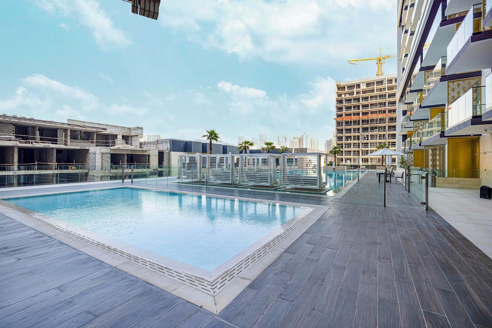 Binghatti Suites by Hostiva - City View