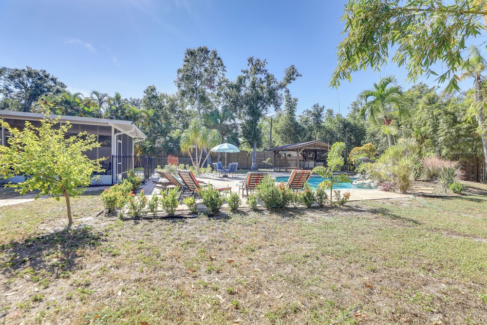 Sarasota Getaway w/ Private Pool & Backyard Oasis!