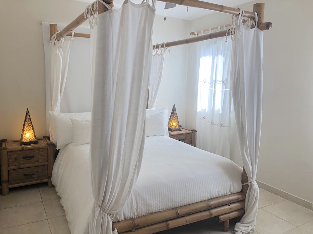 Los Corales Tropical Beach Resort & SPA