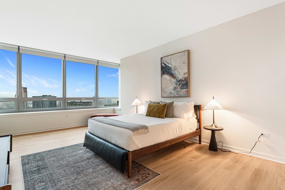 Fulton Group Stay 2 Apartments Skyline Views