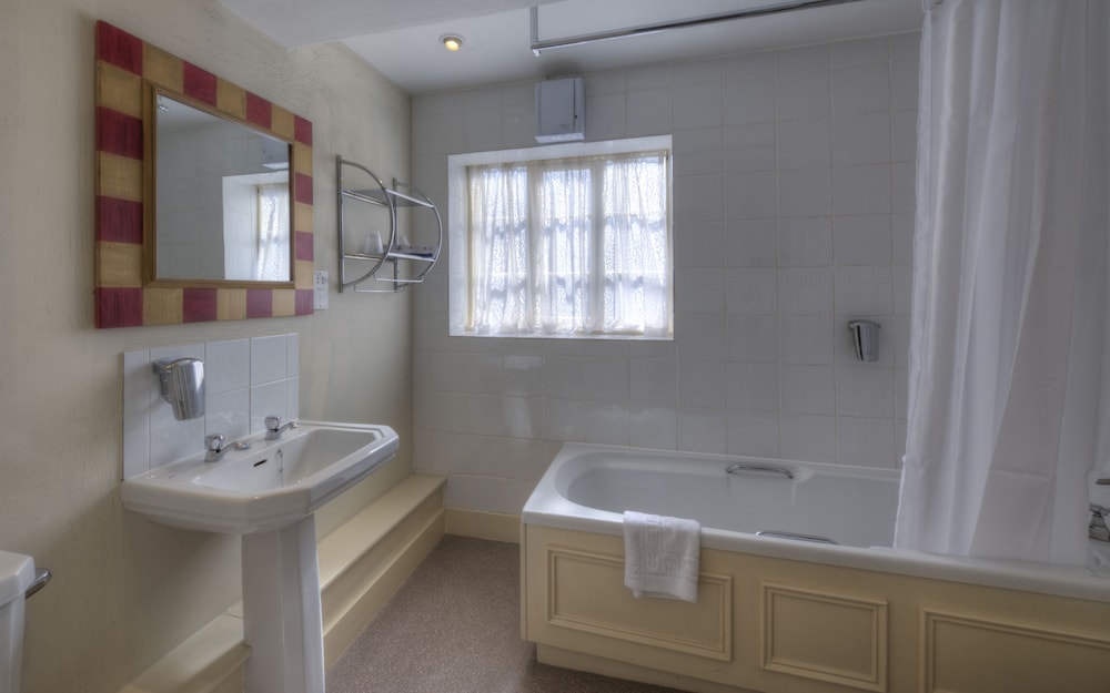 Dog & Partridge Hotel by Chef and Brewer Collection