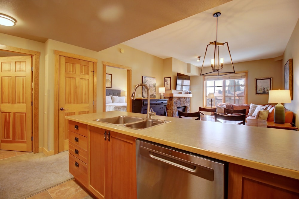 Pp506 Passage Point 1 Bedroom Condo