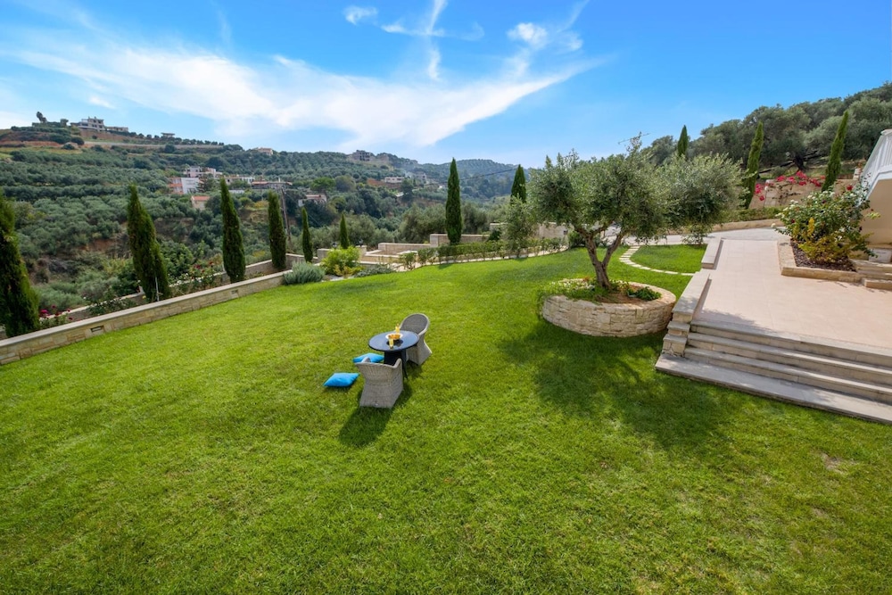 Casa Leone Suites