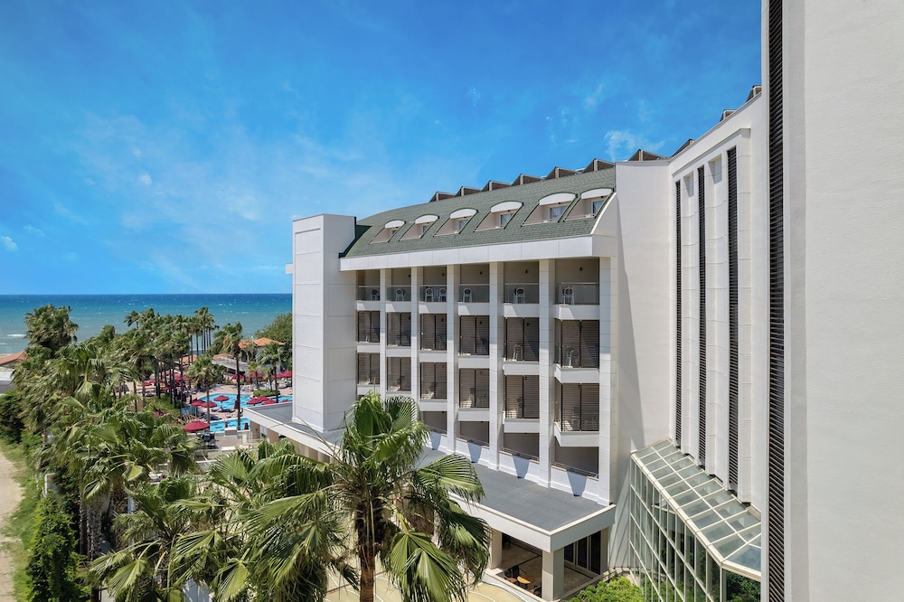 Trendy Palm Beach (Adults Only, 16+)
