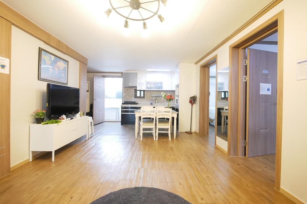 Liz's House - Hostel