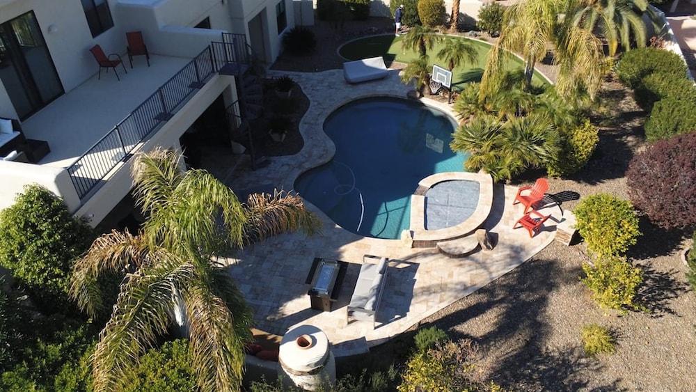 Luxury Contemporary Sanctuary w/ Pool and Views!