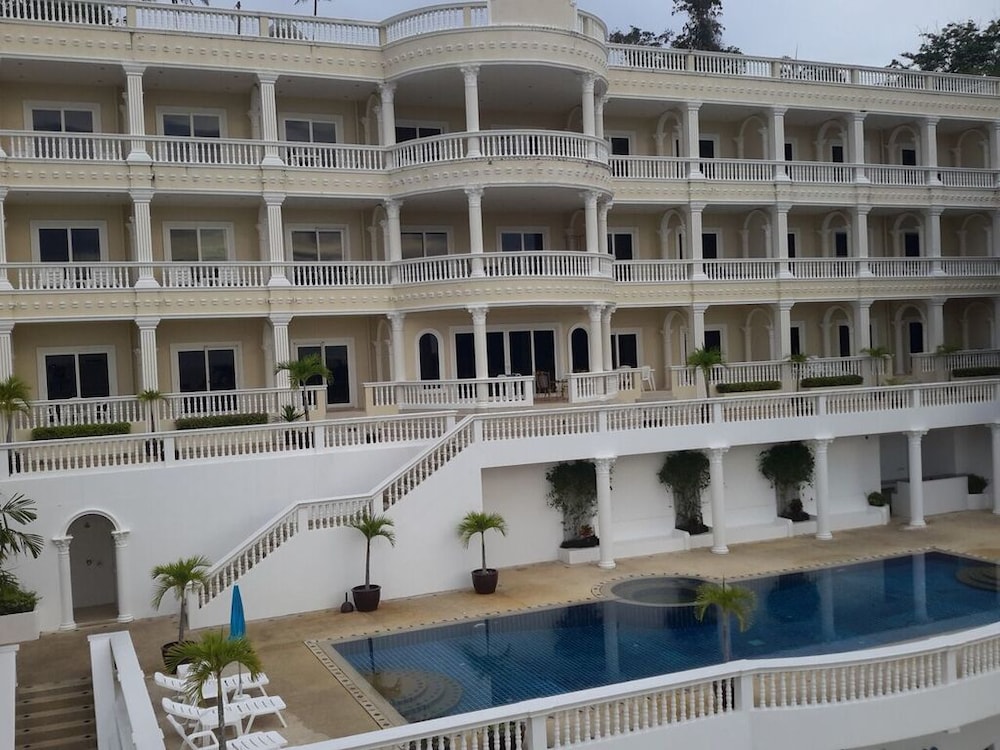 Eden Resort