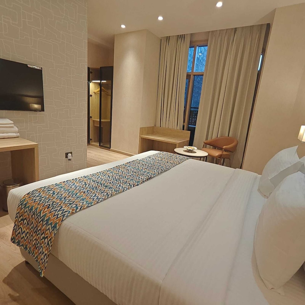 Bluestone Prime by The Cosy Hotels