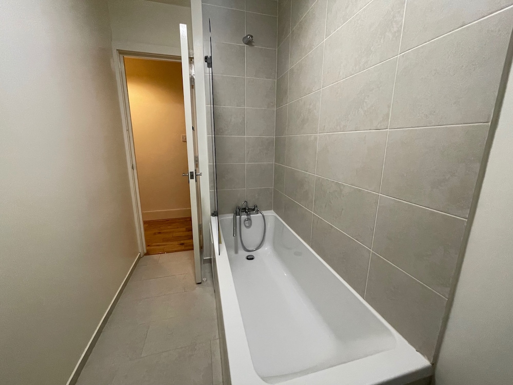 2 Bed Apartment/ Tower Bridge / Big Ben /the Shard