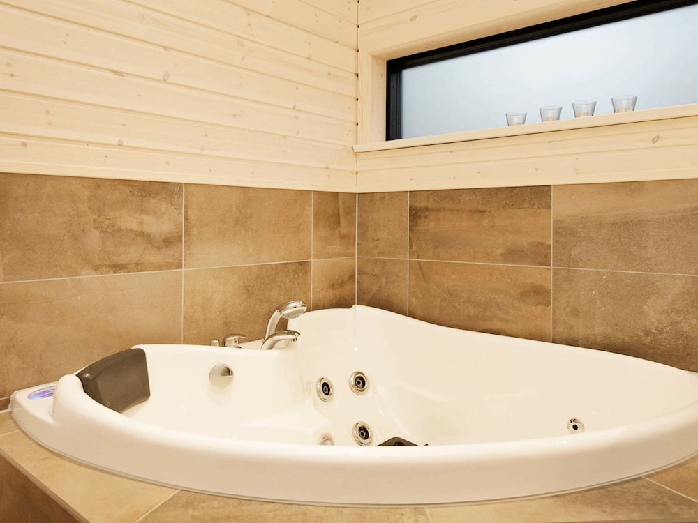 9 Person Holiday Home in Hals-by Traum view 3