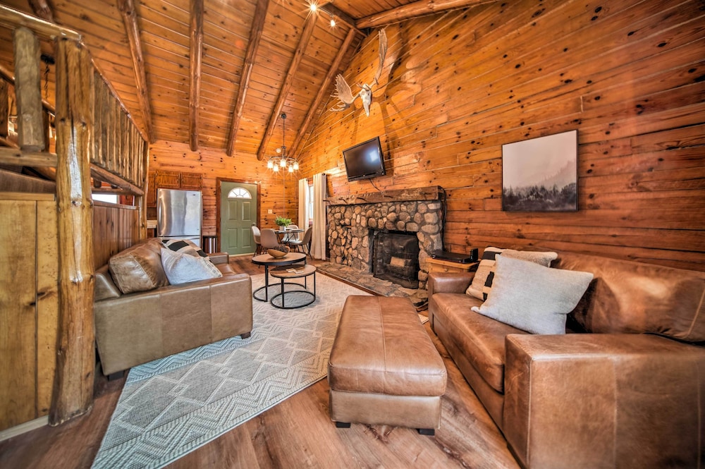 Cambridge Springs Cabin Near French Creek! view 3