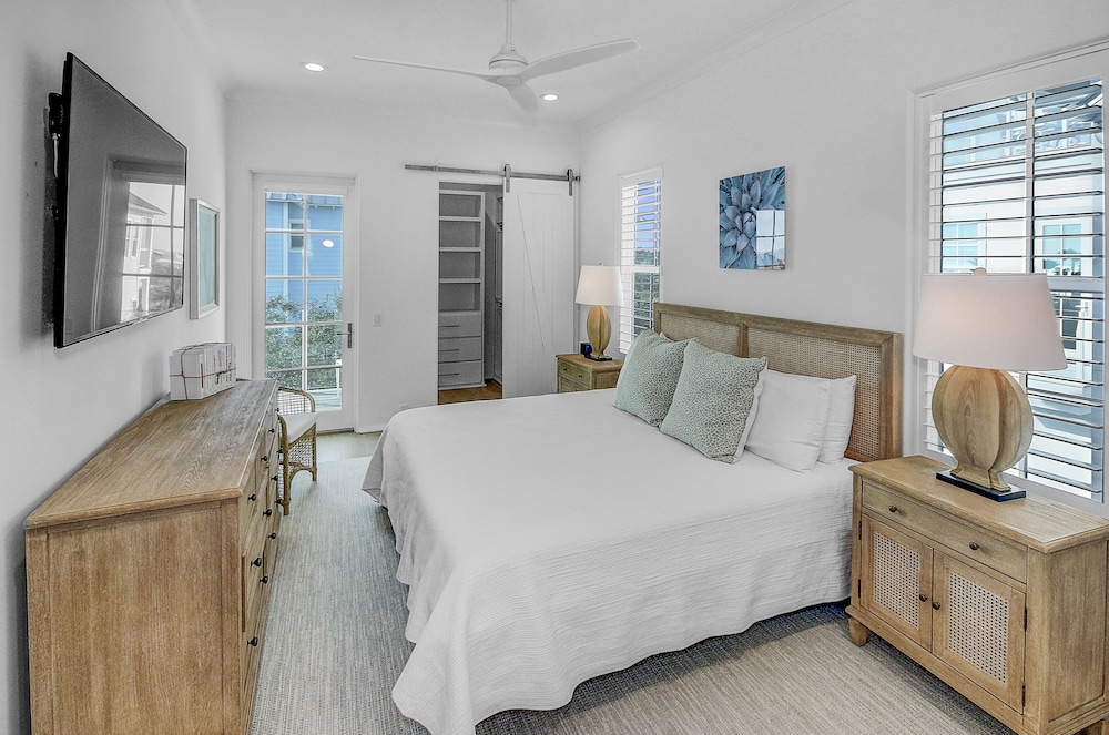 Gulf Views + Private Pool + Close To Seaside 7br/7.5bth 7 Bedroom Home by RedAwning view 2