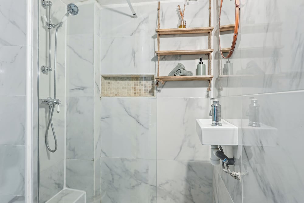 Stylish 1BR - Walkable to Opera & Louvre