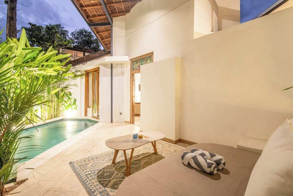 Opulent 1-br Villa Just 800m From Canggu Beach