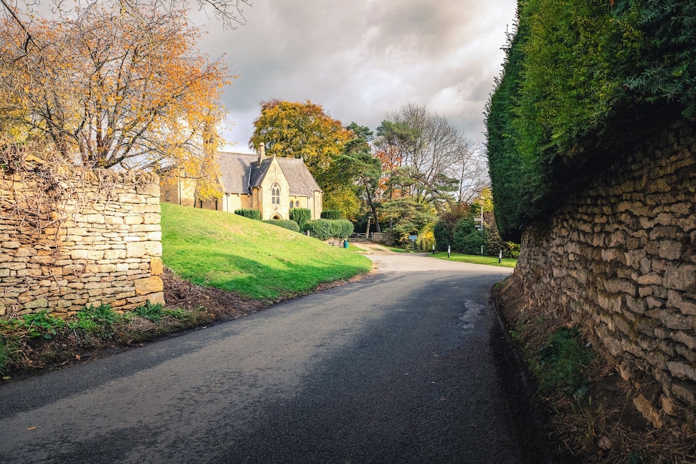 Beautiful Cottage in the Cotswolds