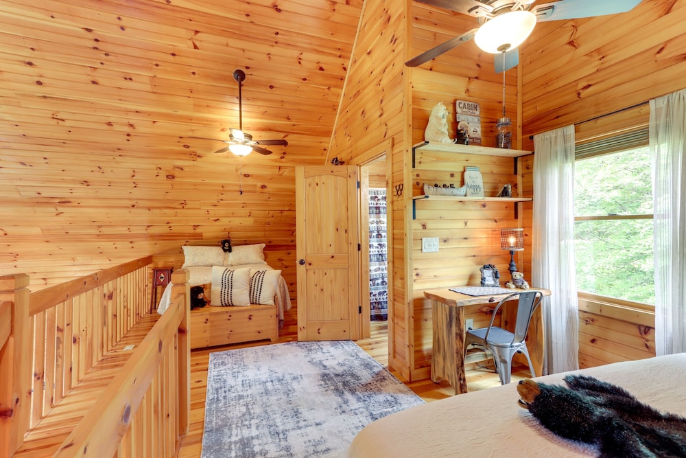 Blue Ridge Cabin Rental w/ Deck & Screened Porch! view 3