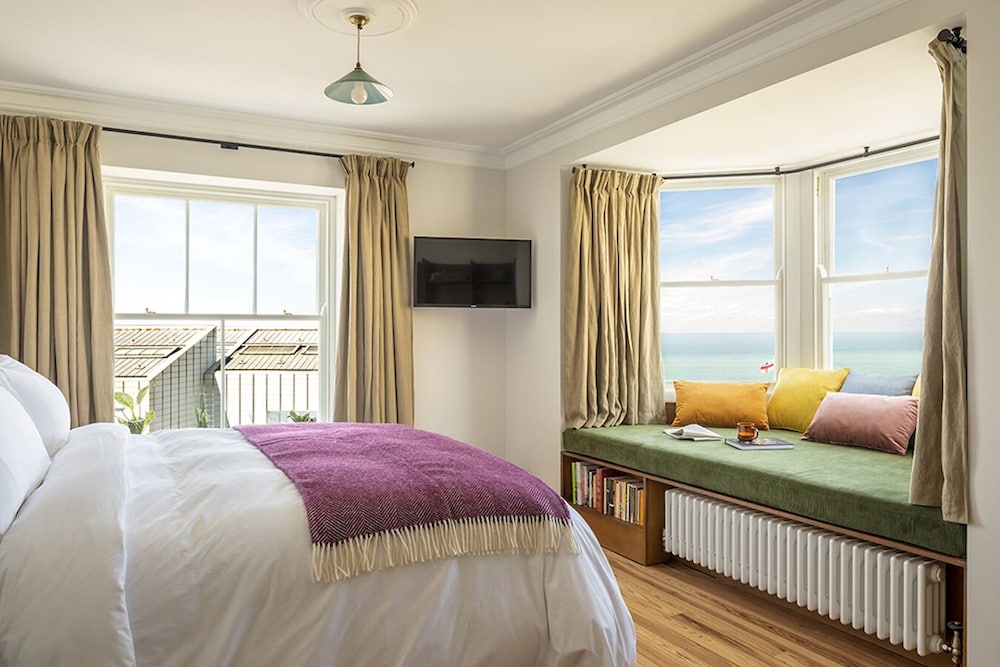 Fort Road Hotel 27