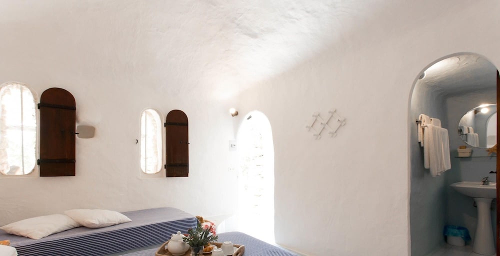 Albergo I Dammusi Di Borgo Cala Creta
