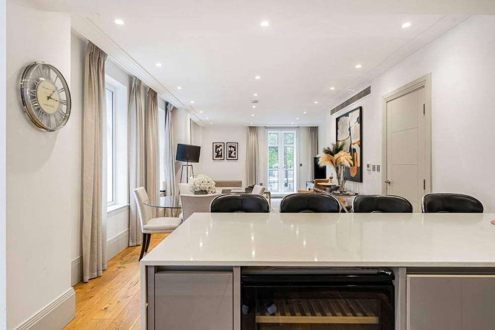 Luxury Park Lane Apartment - Opposite Hyde Park