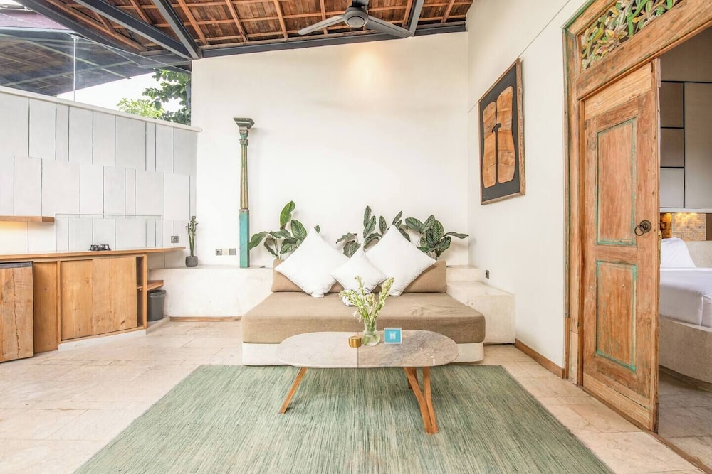 Cozy 1-br Villa, 800m From Echo Beach