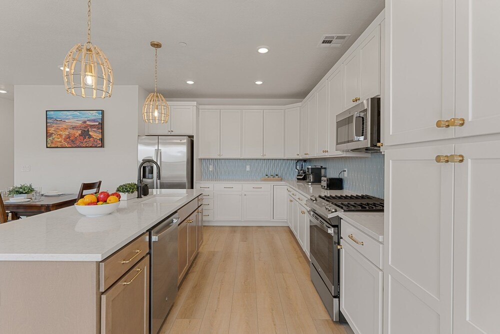 Red Rock Lagoon 3 Bedroom Condo