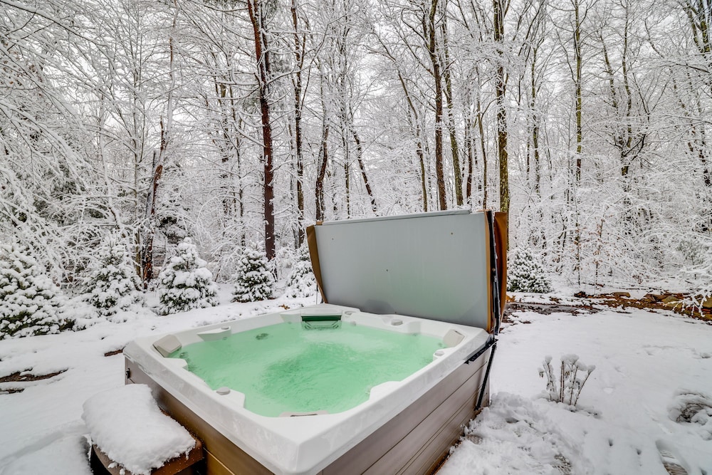 Scranton Vacations - Family-friendly Vacation Rental in Pocono Pines! - Property Image 1