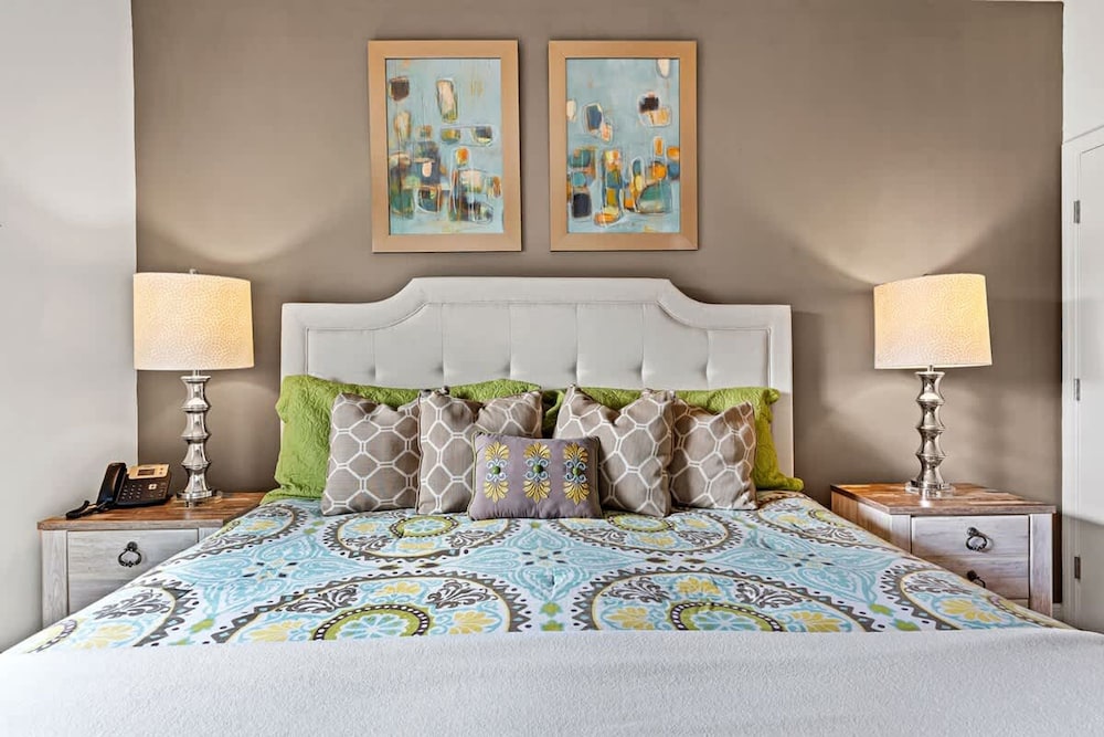 Captivating 4BR at West Lucaya Resort Wl8979