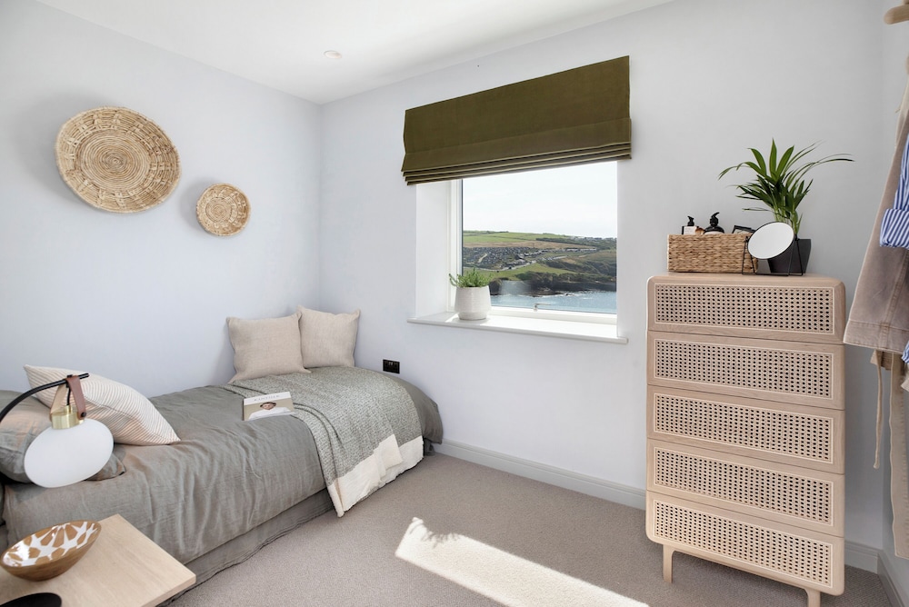 Bovisand Harbour by Smart Welcomes