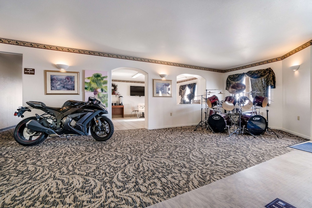 Green River Vacations - Americas Best Value Inn Green River - Property Image 4