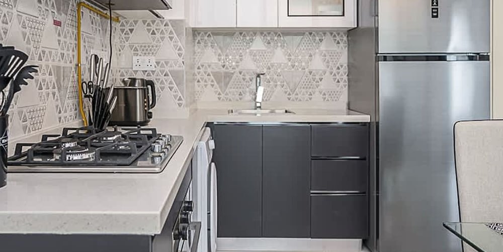 Homesgetaway -spacious 1BR Apt in Pearlz by Danube
