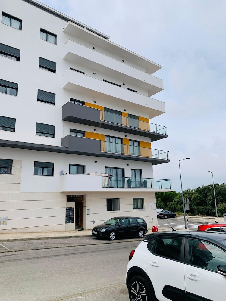 Modern Flat Near Lisbon