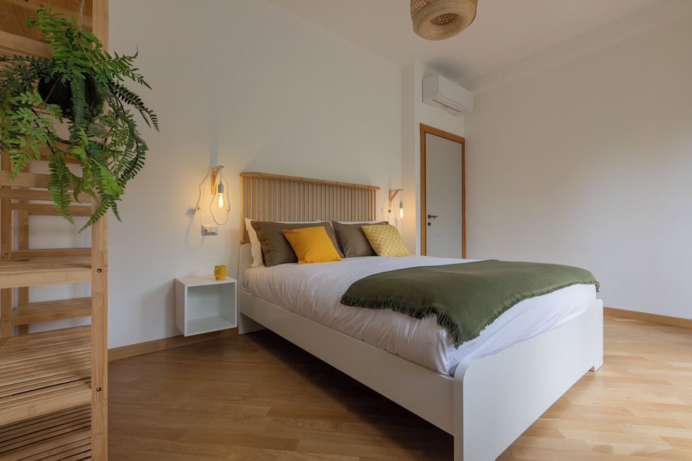 Cinema & Bamboo Flats by Wonderful Italy