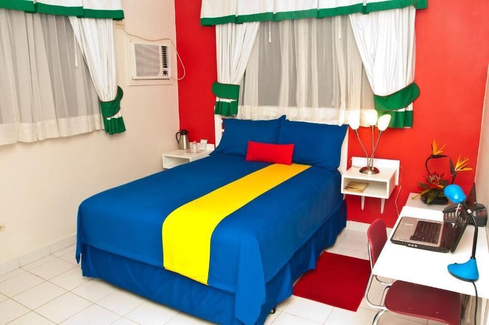 Guacamaya Inn B&B view 2